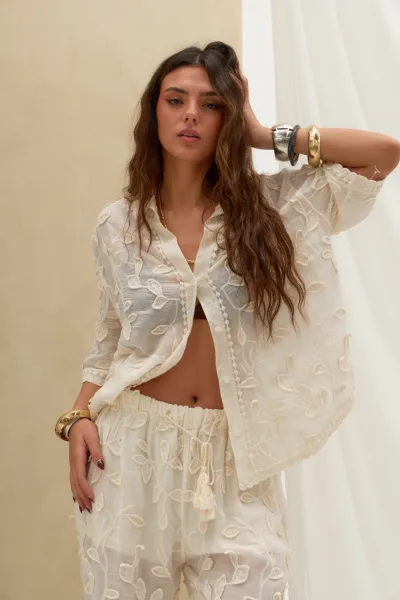 Camisa Bordada Beige