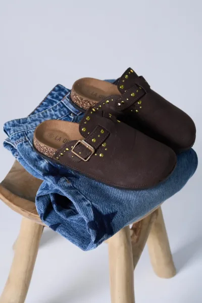 Zueco Tachas Choco YY-02