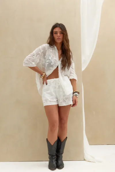 Short Bordado Blanco